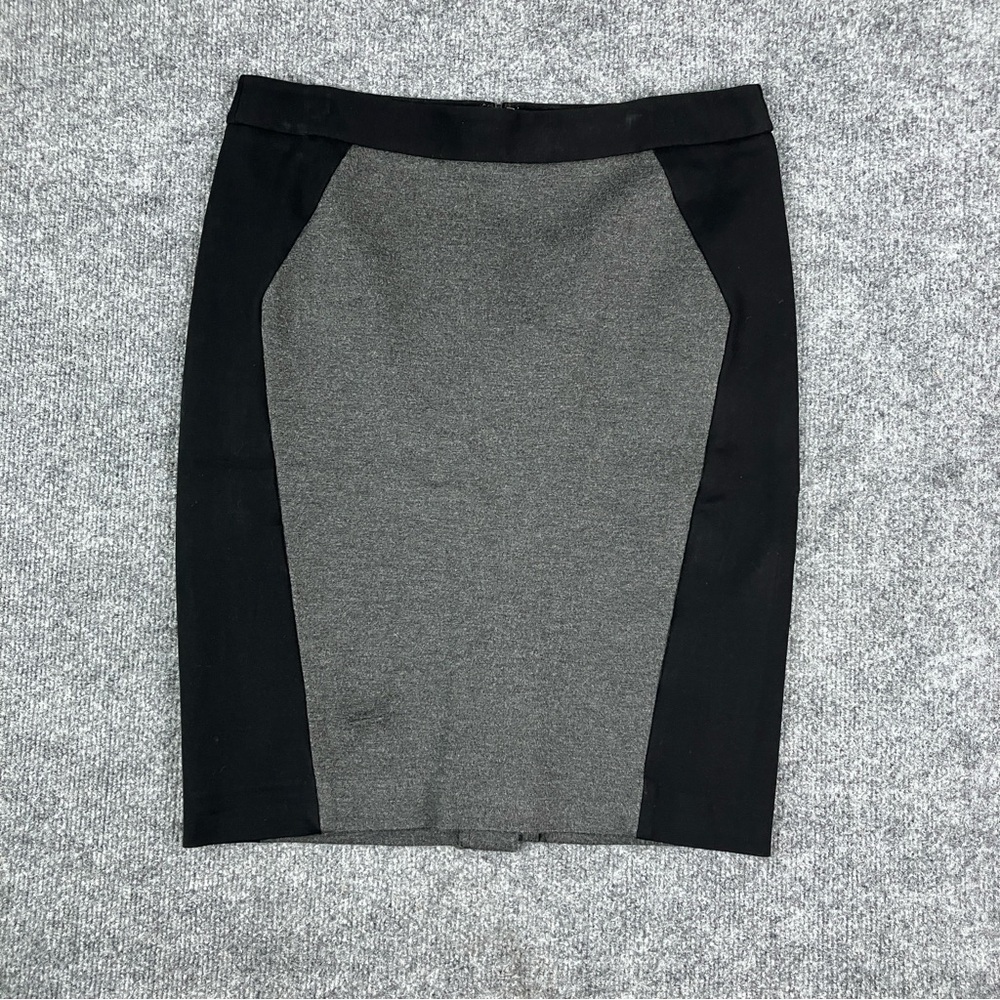 LOFT Gray‎ and Black Pencil Skirt